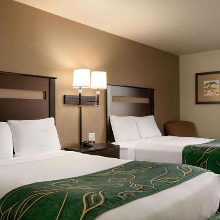 Hotel Baymont By Wyndham Wellington Esterno foto