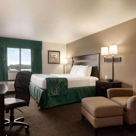 Hotel Baymont By Wyndham Wellington Esterno foto
