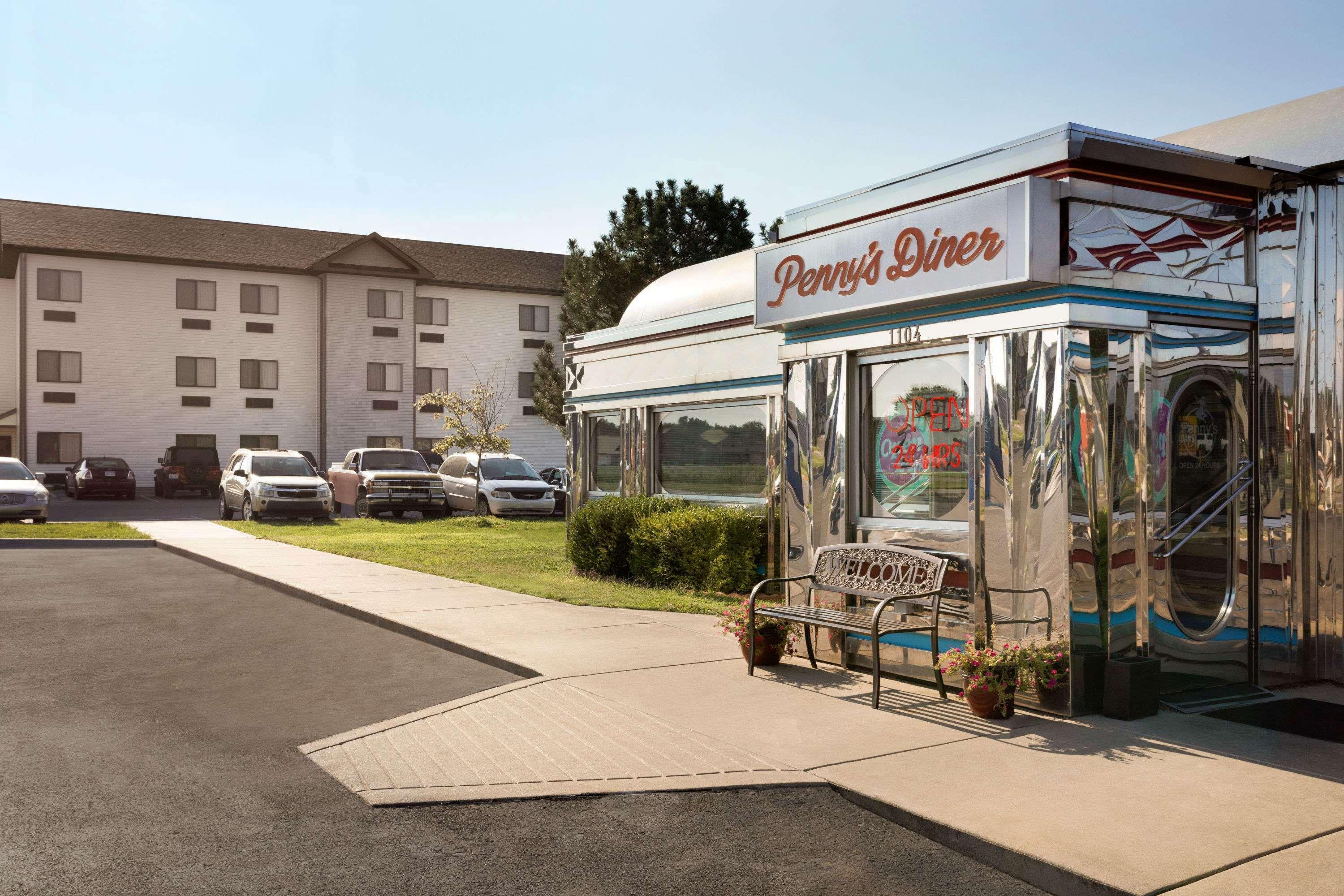 Hotel Baymont By Wyndham Wellington Esterno foto