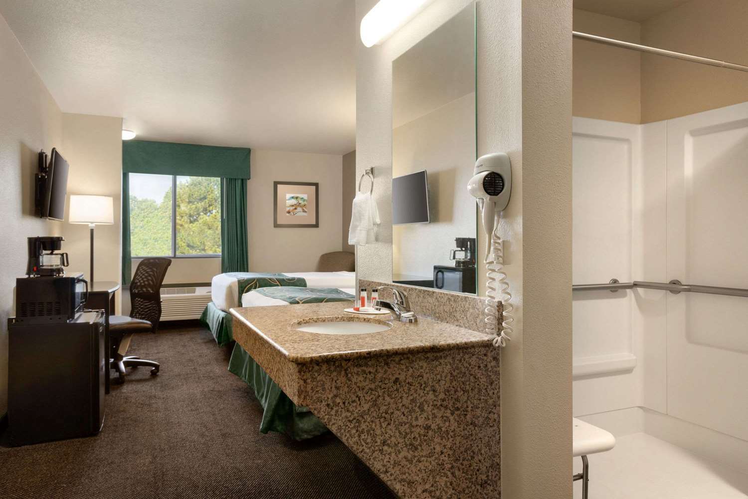 Hotel Baymont By Wyndham Wellington Esterno foto